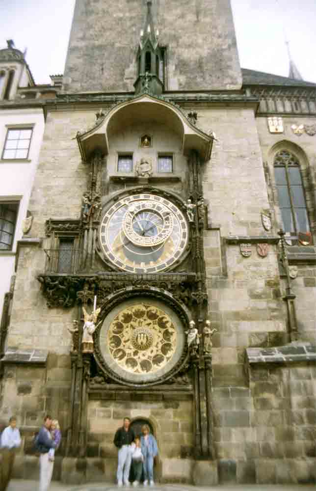 19 - Rep. Checa - Praga, plaza de la ciudad vieja, reloj astronomico